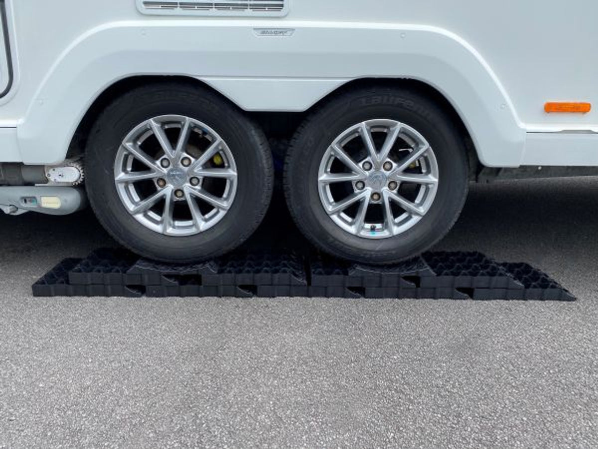 Twin Axle Stacka Level Set